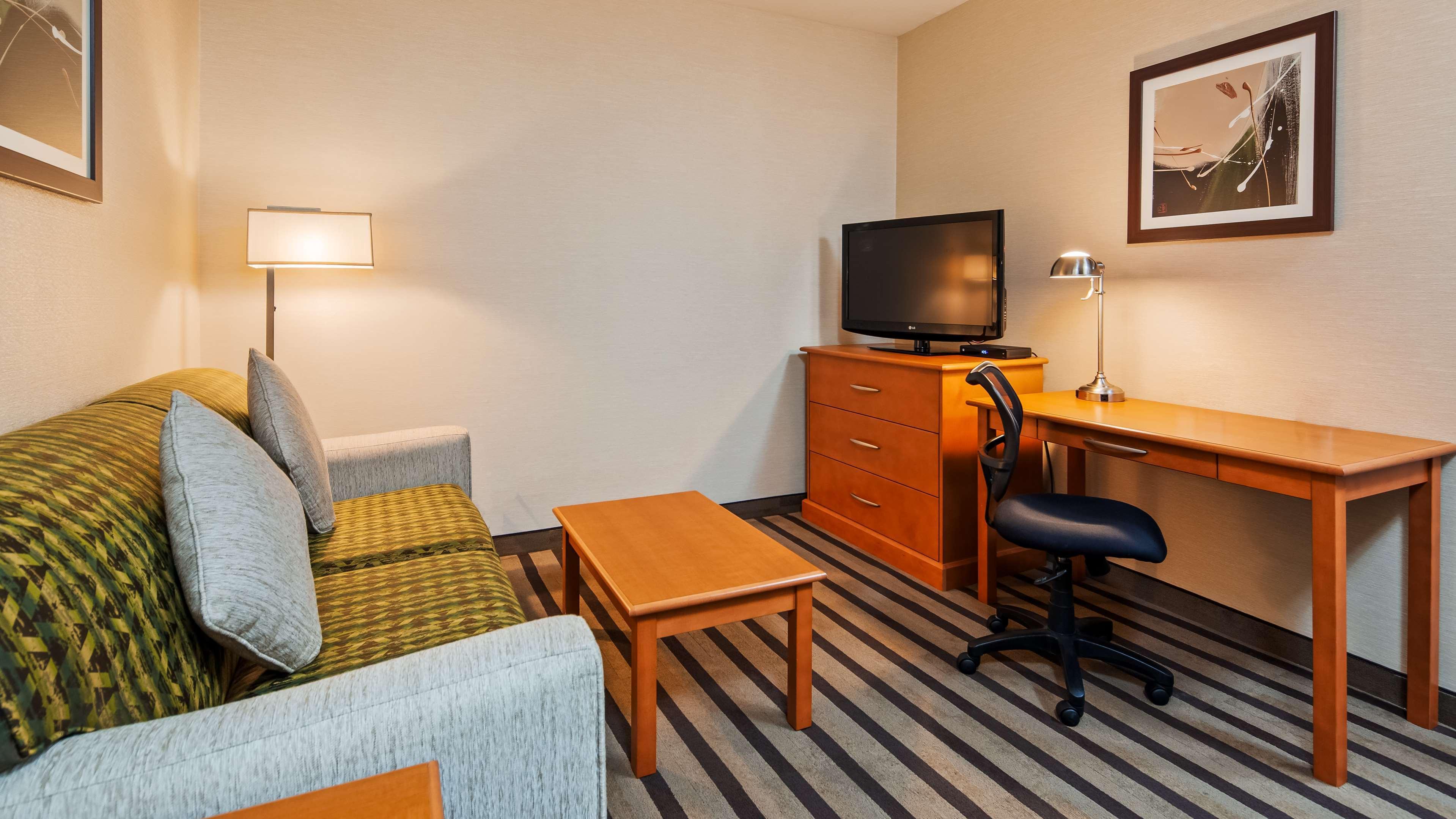 Best Western King George Inn & Suites Surrey Exterior foto